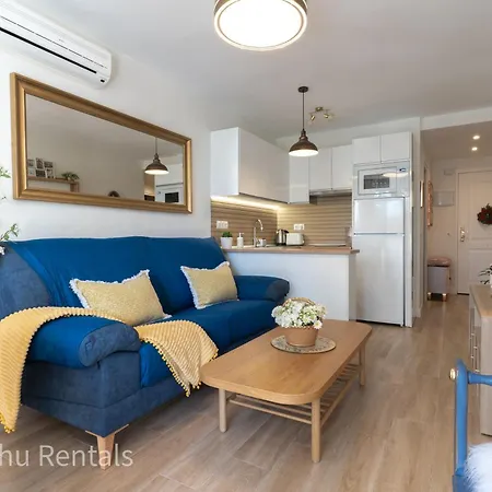 Coastal Retreat With Private Patio Steps From * Torremolinos