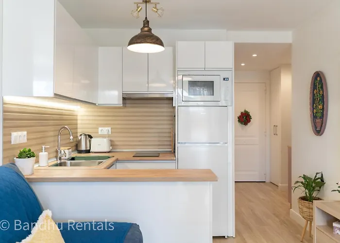 Coastal Retreat With Private Patio Steps From