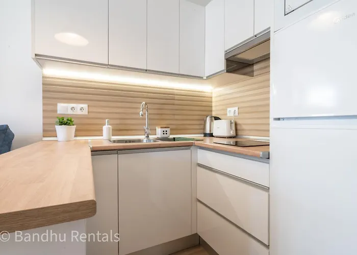 Coastal Retreat With Private Patio Steps From