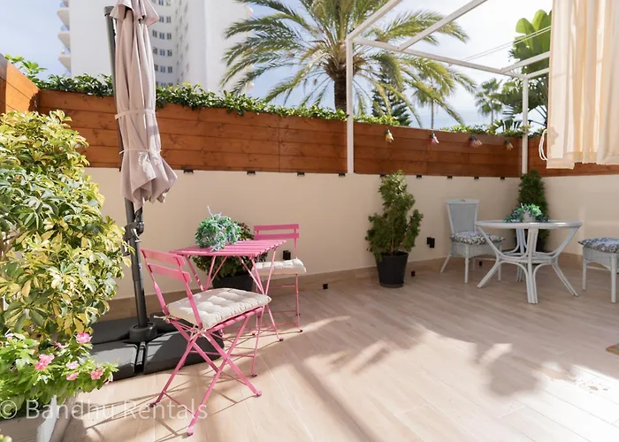 Apartamento Coastal Retreat With Private Patio Steps From Torremolinos