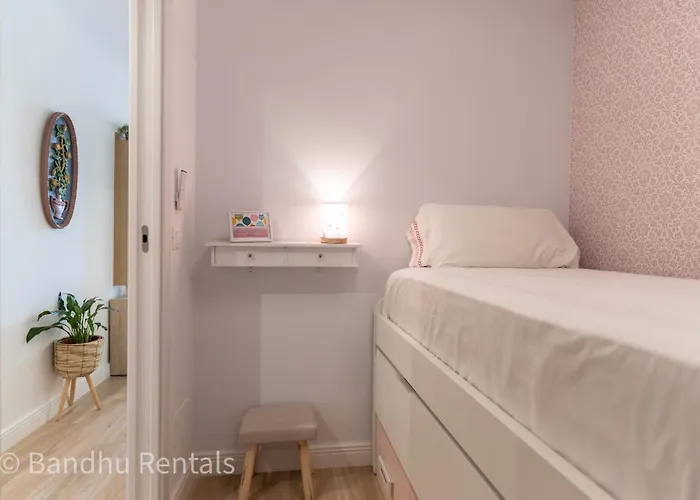 Appartement Coastal Retreat With Private Patio Steps From *