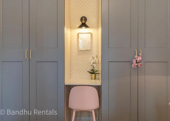 Coastal Retreat With Private Patio Steps From